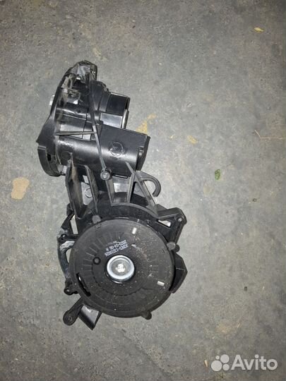 Кронштейн зеркала geely tugella