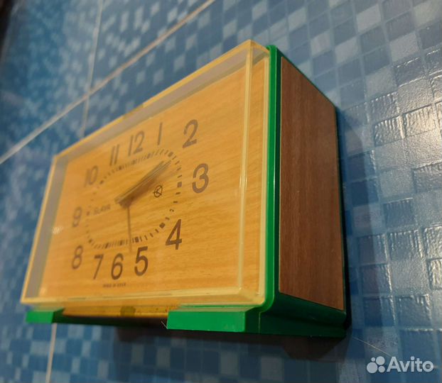 Настольные часы с будильником 'Слава' (1980)