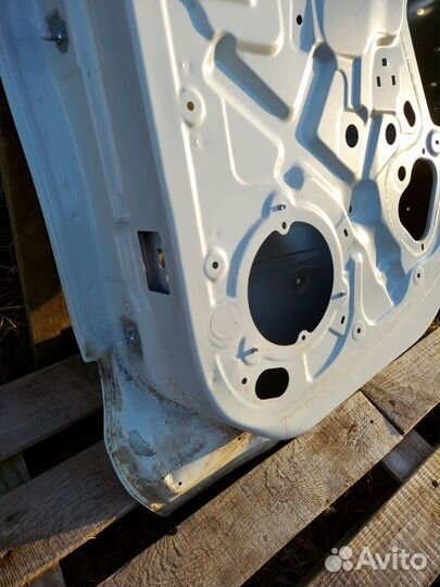 Рено Каптюр дверь правая