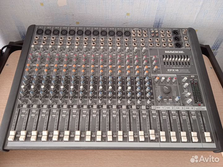 Микшерный пульт Mackie CFX 16 MK ll