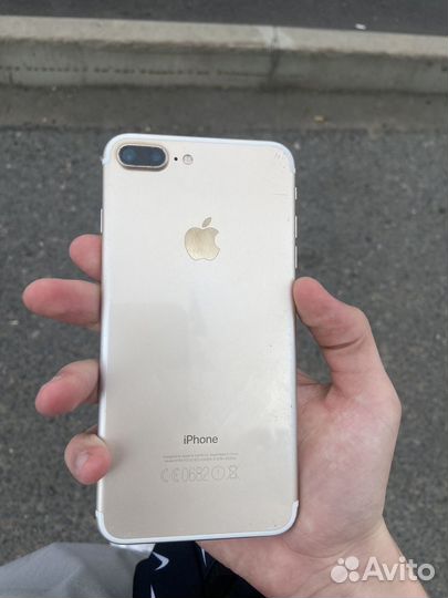 Телефон iPhone 7 plus 128gb