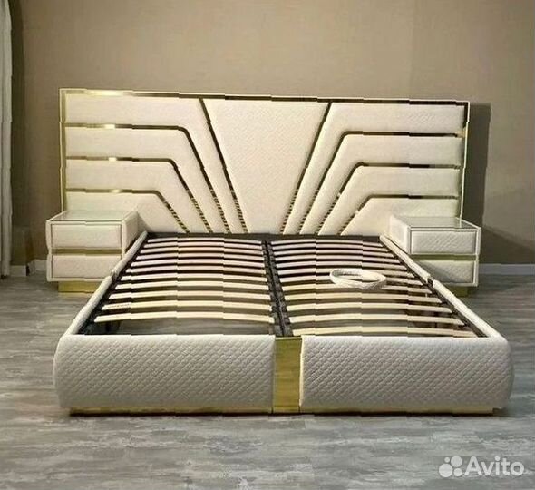 Кровать двуспальная мягкая на заказ