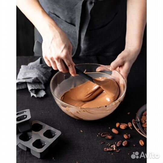 Кондитер на фабрику шоколада зп каждую неделю