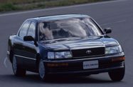 Toyota Celsior F10 рестайлинг (1992—1994) Седан