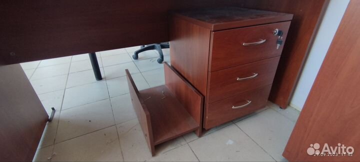 Офисная мебель