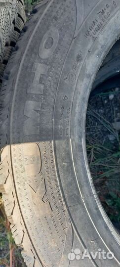 Kumho 722 215/60 R17