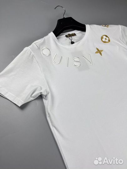 Летний костюм Louis Vuitton. Футболка шорты