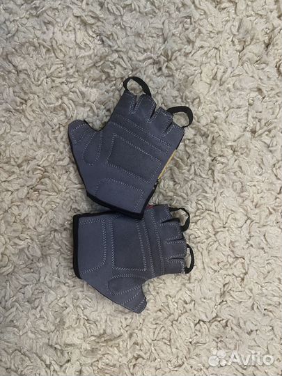 Перчатки для велосипеда