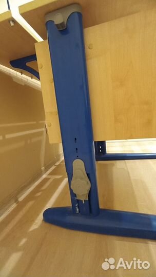 Детский письменный стол