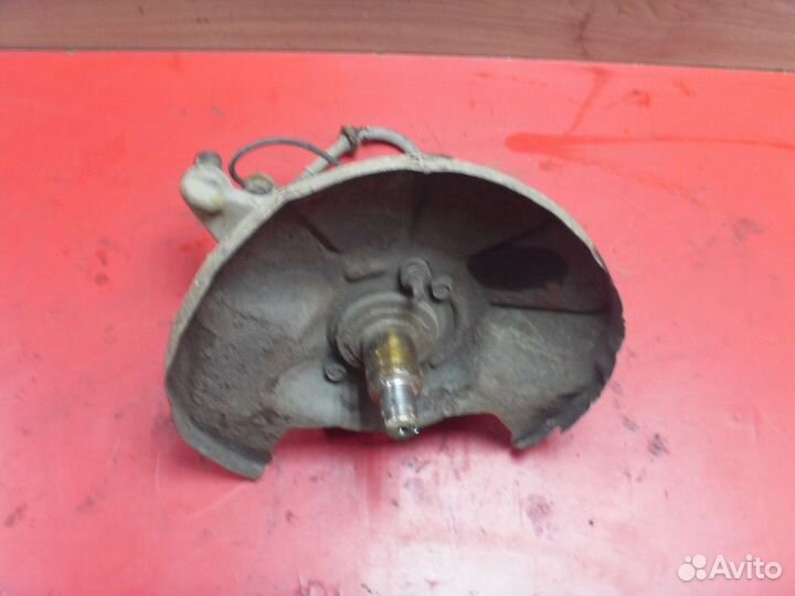 Кулак поворотный 0K9A426115 Kia Clarus 1996-2001