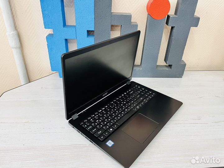 Свежий новый ноутбук Acer A315