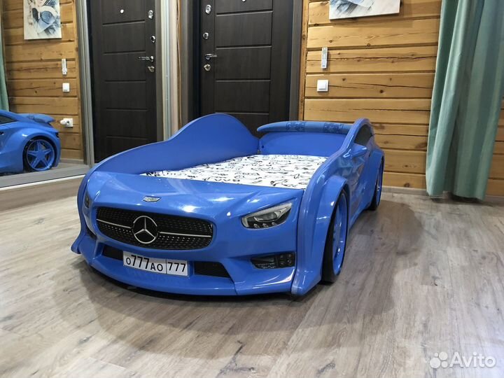 Детская кровать машина с матрасом