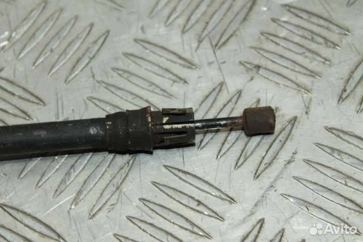 Трос ручника левый Chevrolet Tahoe 2 GMT800 99-07