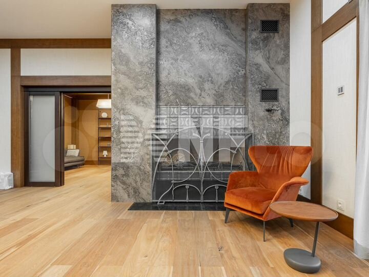 Дом 520 м² на участке 21 сот.