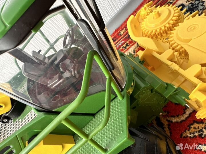 Трактор игрушки