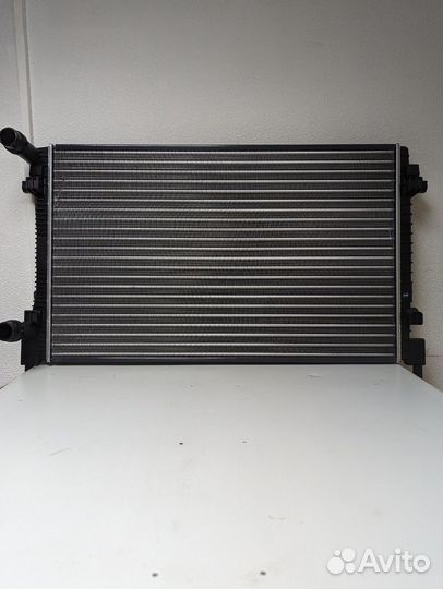 Радиатор охлаждения Skoda Octavia 2013-2017