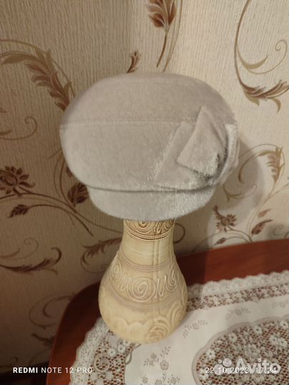 Шапка женская каркасная из фетра