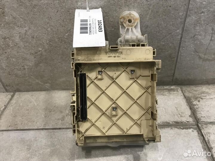 Блок предохранителей Toyota RAV4 ZSA42 ZSA44 2013