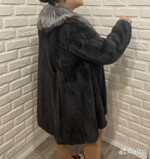 Продам норковую шубу