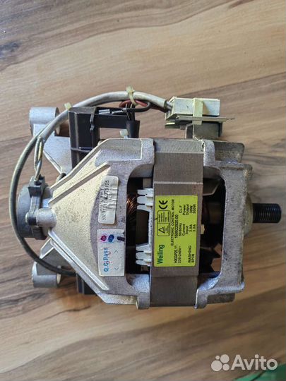 Мотор стиральной машины Hotpoint Ariston