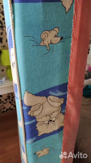 Детская кровать с бортиком