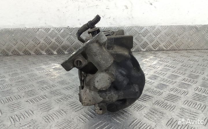 Компрессор системы кондиционирования Renault Megan
