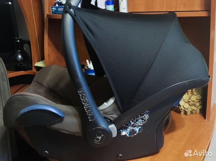 Продам детское автокресло maxi cosi от 0 лет