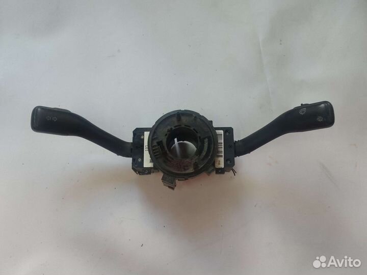 Переключатели подрулевые Volkswagen Passat 1998 8L