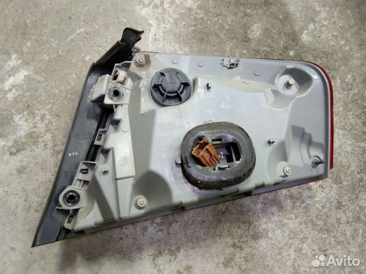 Фонарь задний левый Инфинити M35