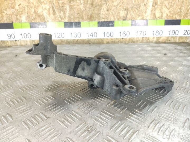Кронштейн генератора Renault Laguna 2008-2015