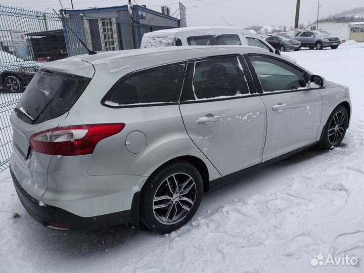 Ford Focus 1.6 AMT, 2014, 118 500 км