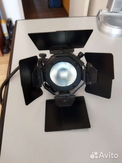 Видео свет Lowel id-light 100W