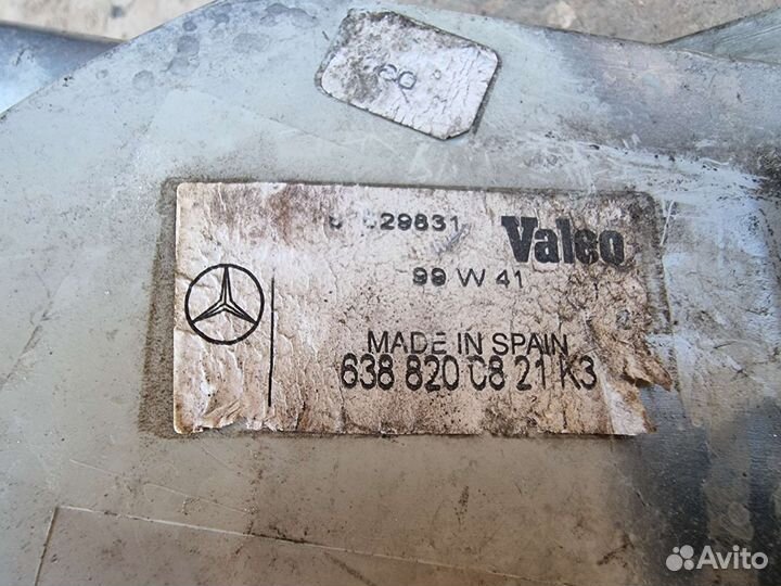 Поворотник левый Mercedes-Benz Vito W638