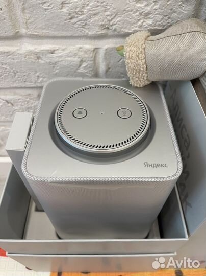 Яндекс станция Макс (новая) с часами