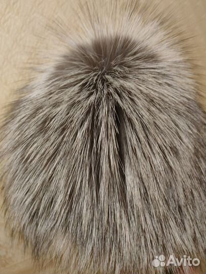 Женские меховые шапки