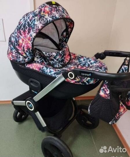 Коляска Tako яркая