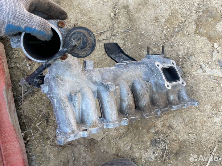 Коллектор впускной kia sorento 1 рест 2.5