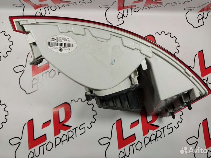 Оригинальный правый фонарь на skoda a7 рестайлинг