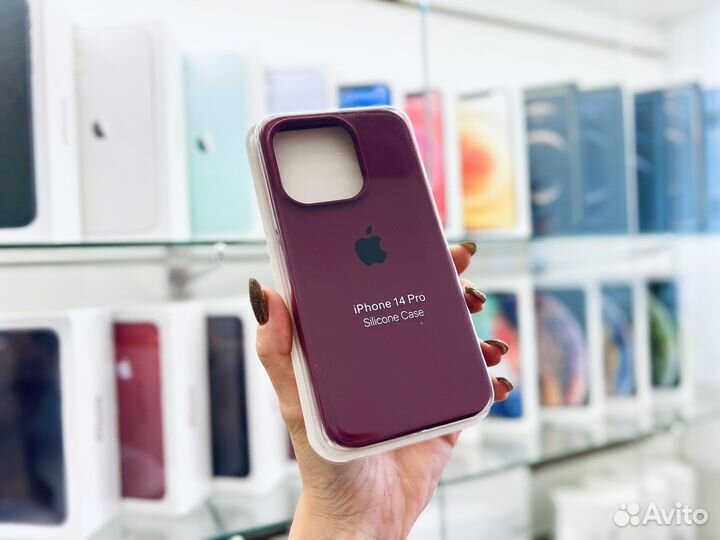 Чехол на iPhone 14 Pro, бордовый