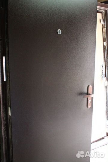 Дверь входная железная теплая бу