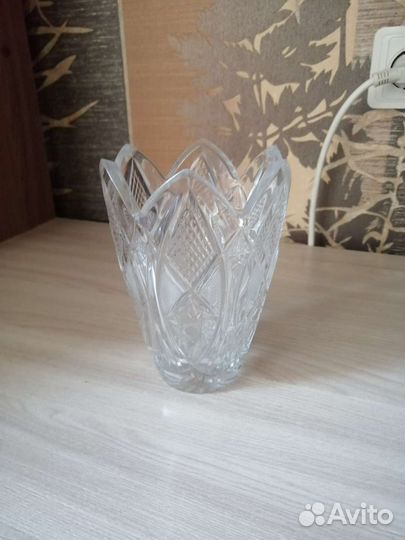 Хрустальные вазы и вазы для цветов