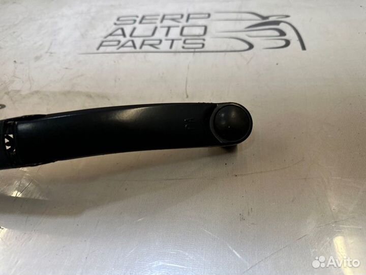 Поводок дворника правый Hyundai Solaris 5P G4FC