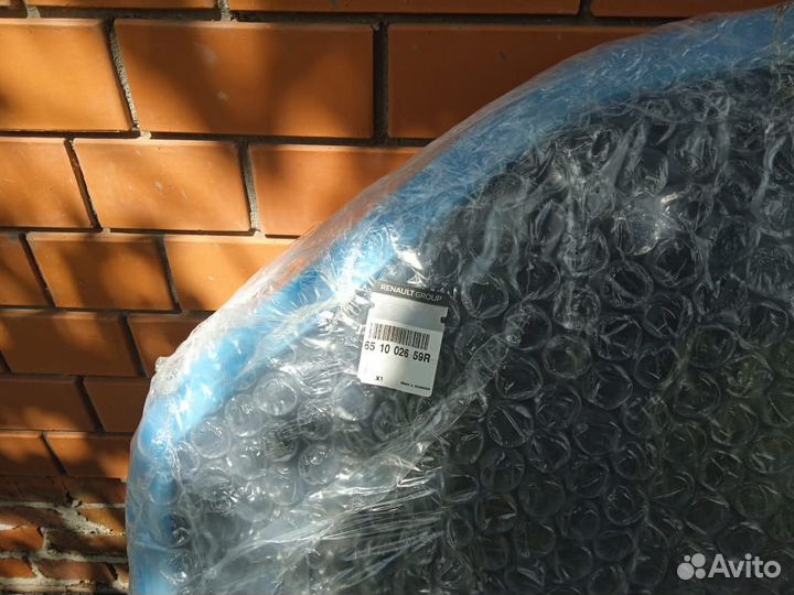 Капот на renault