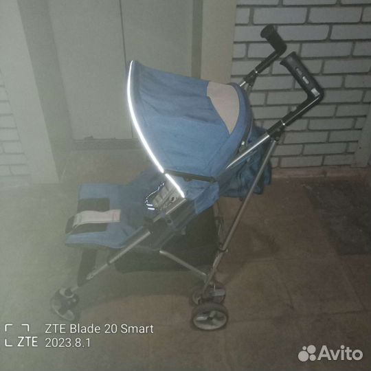 Прогулочная коляска трость