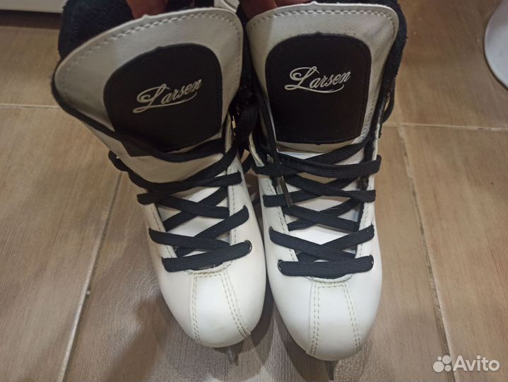 Коньки фигурные 35 размер