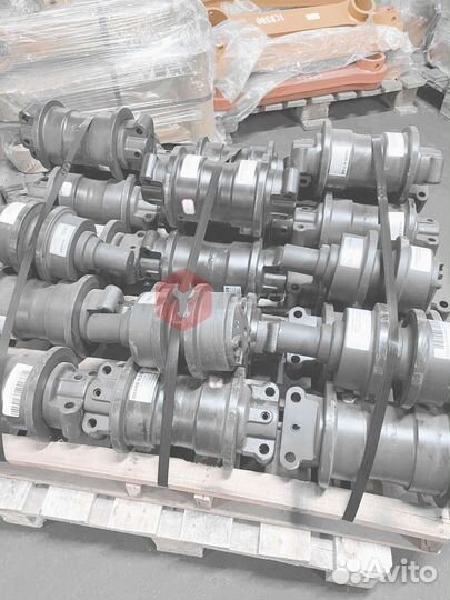 Каток опорный Hyundai 20Y-30-00014