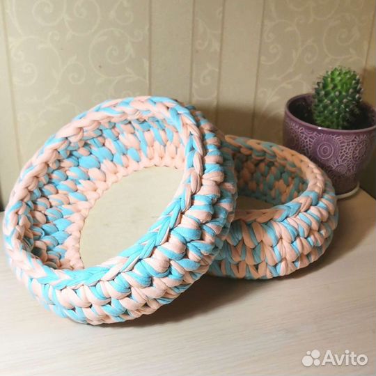 Корзинка вязаная