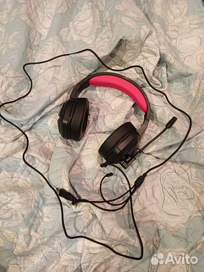 Игровые наушники