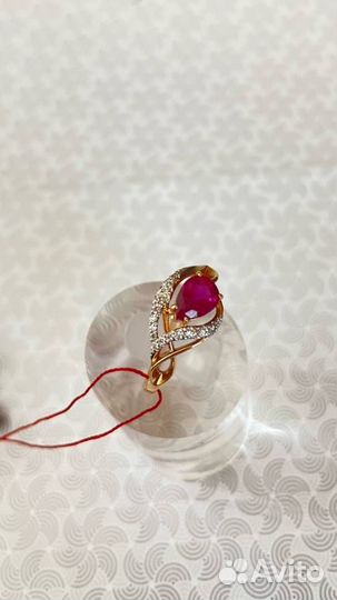 Кольцо с рубином и бриллиантами 18р вес2,16
