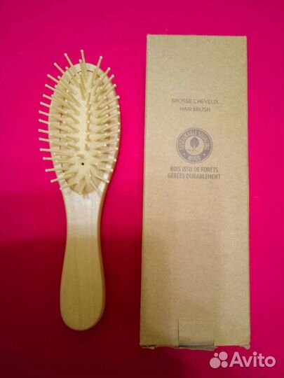 Щетка расчёска массажная. Новая, в упаковке